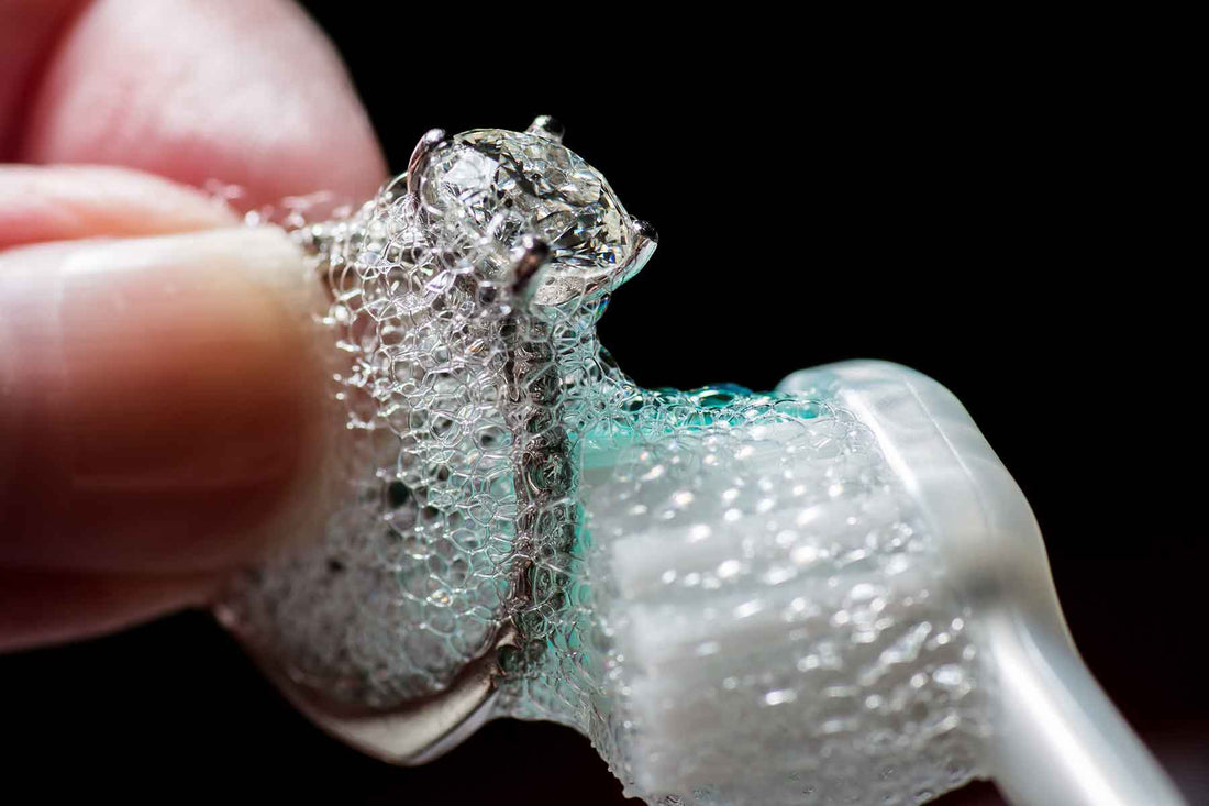 10 Tested and Proven Ways to Clean Your Silver Jewelry - Mantrapiece