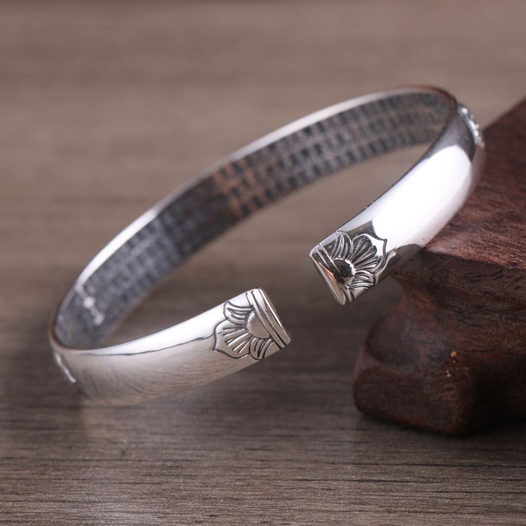 Tibetan Mantra Bracelet