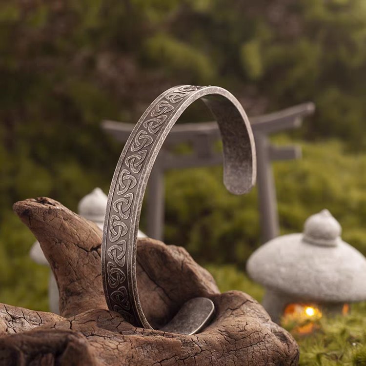 Triquetra Bracelet