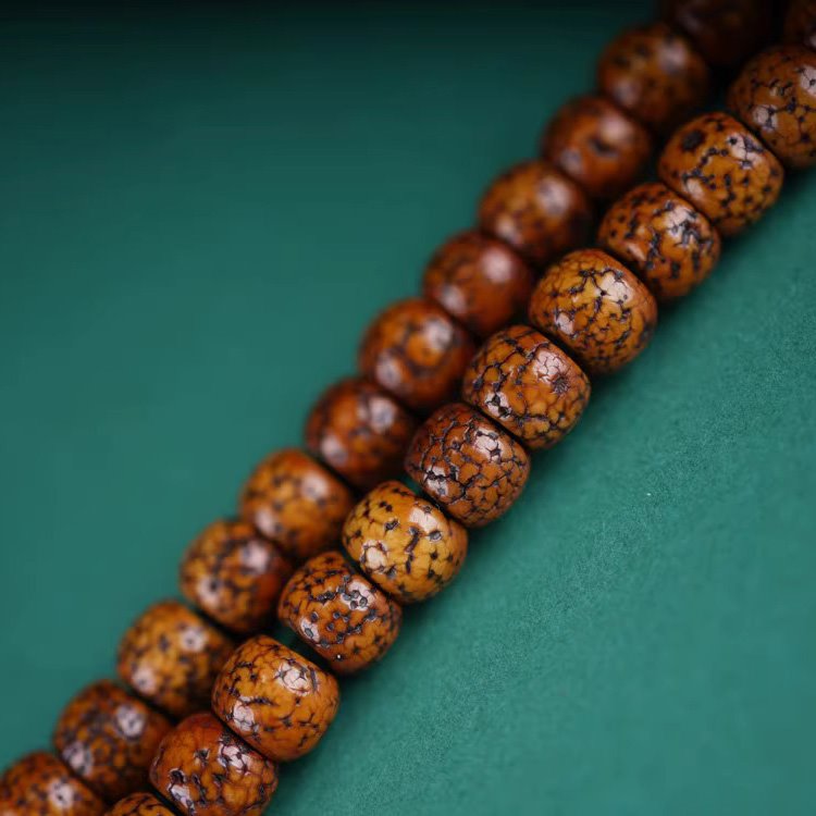 Antique Tibetan Star Moon Bodhi Seed Monk Beads