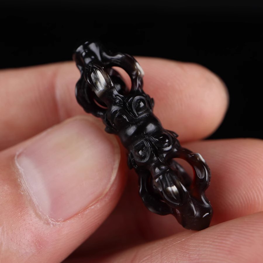 Vintage Tibetan Buddhist Thunderbolt Pendant