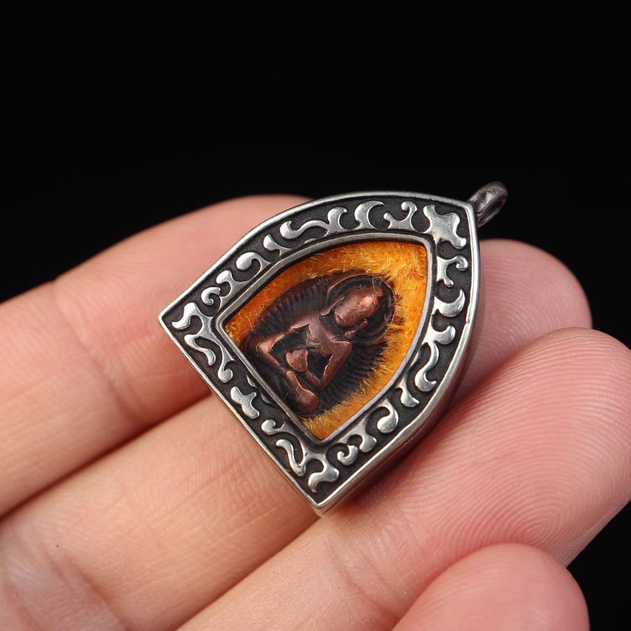 Vintage Tibetan Gau