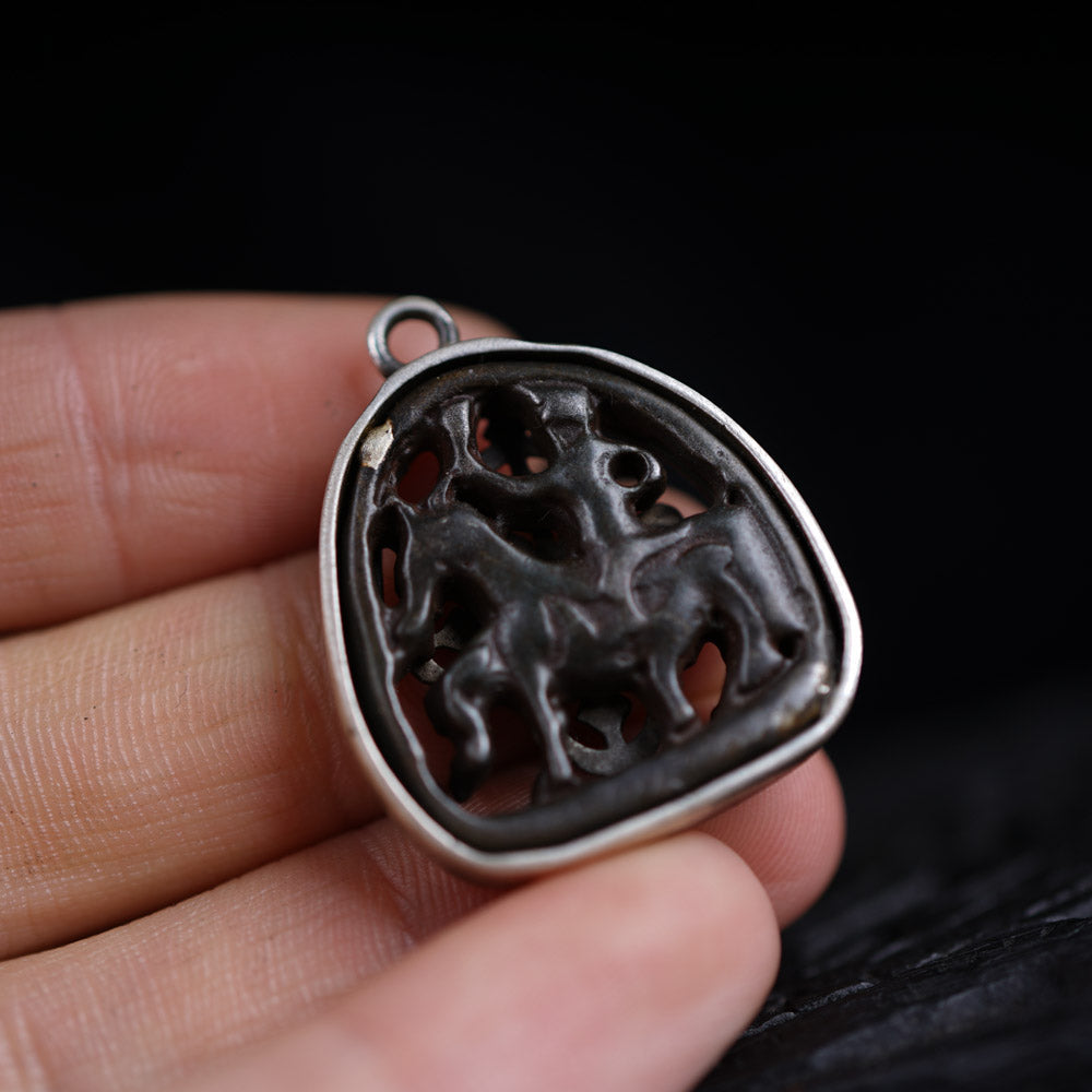 Vintage Tibetan Heritage Meteoric Iron Pendant Necklace