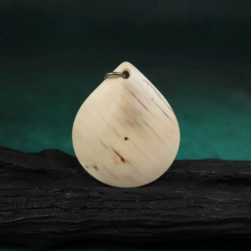 Old Tibetan Visvavajra Whisper Amulet