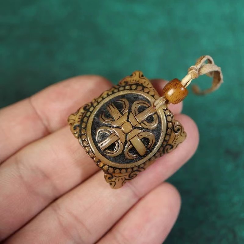 Vintage Tibetan Yak Bone Etched Double Vajra Talisman