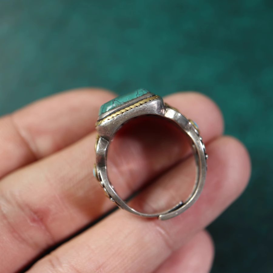 Vintage Tibetan Turquoise Ring