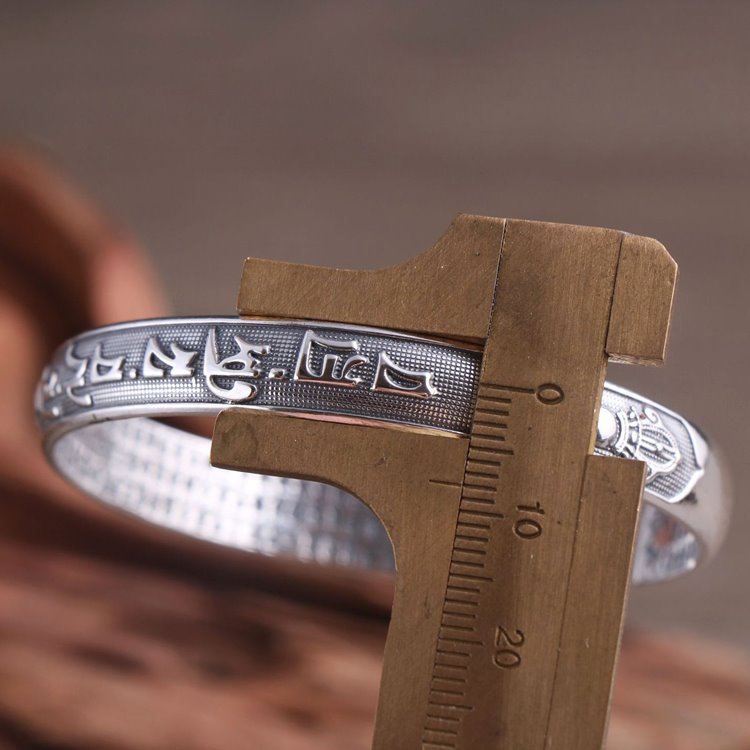 Tibetan Mantra Bracelet