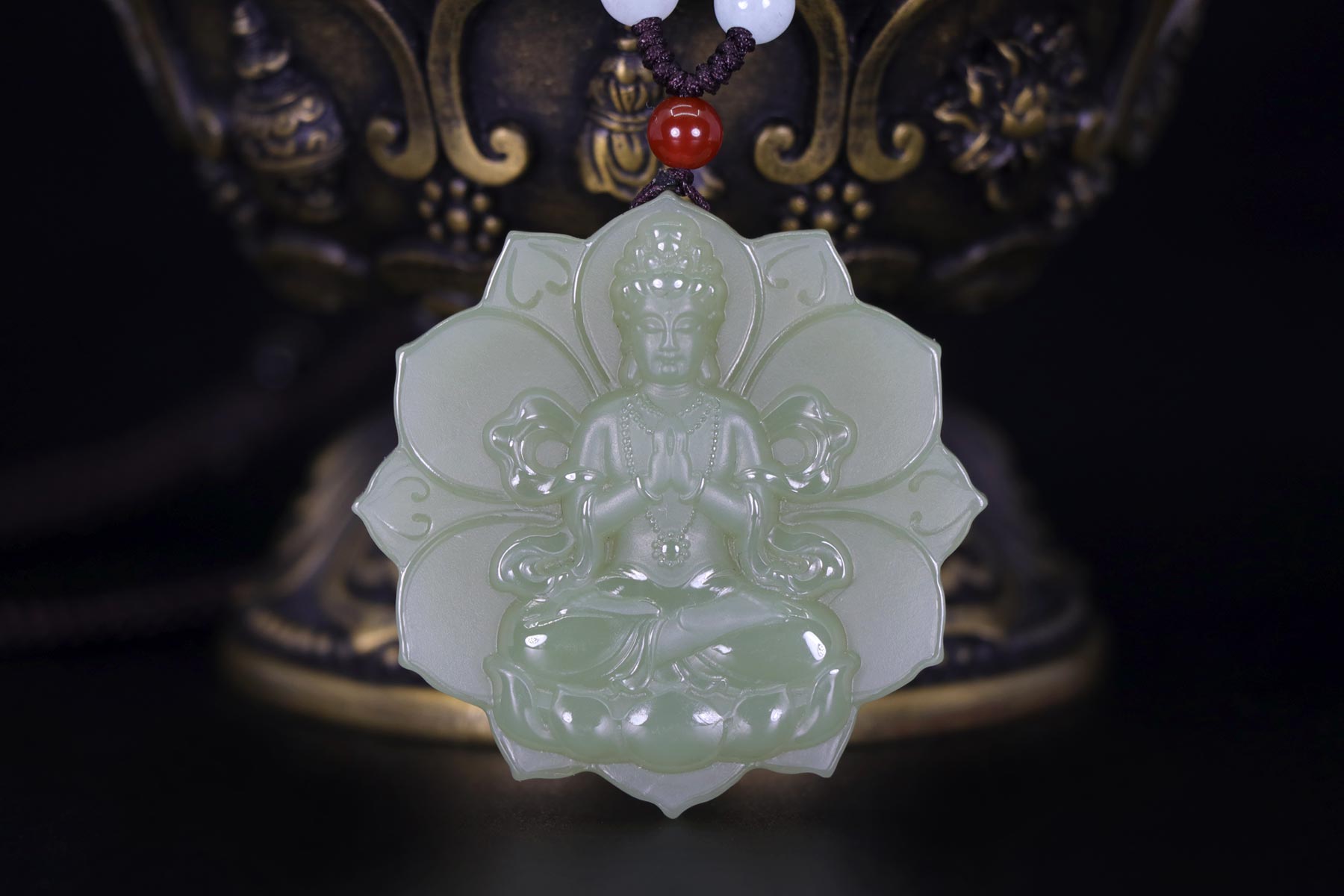 Jade Guanyin Pendant Meaning: The Compassionate Enlightened One
