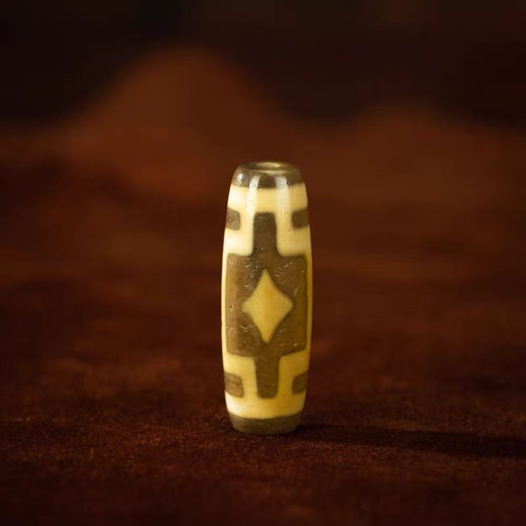 Vintage Tibetan Prayer Wheel Wishing Pendant Dzi Bead