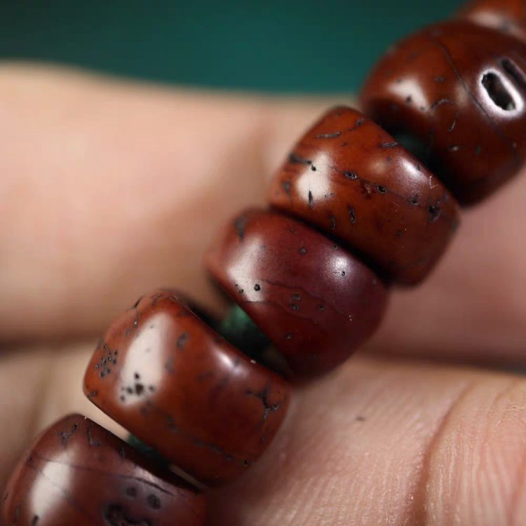 Old Tibetan Bodhi Seed Mala 8mm Seeds