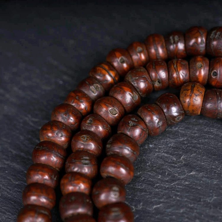 Vintage Tibetan Bodhi Seed Mala Necklace