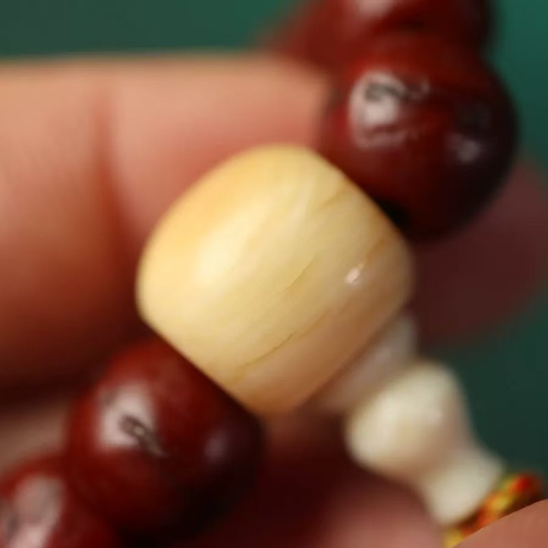 Old Tibetan Bodhi Seed Wrist Mala