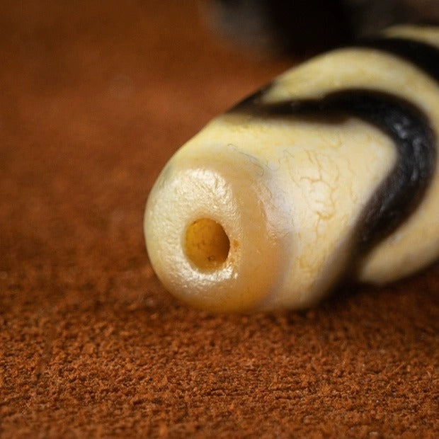 Stability of Confidence Tiger Tooth Dzi Bead (Copy)