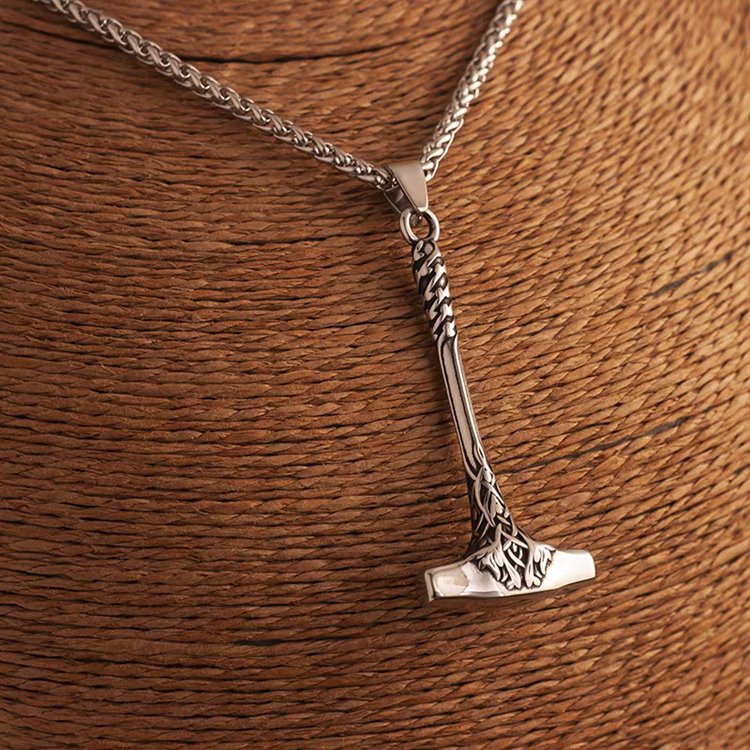 Mjölnir Pendant