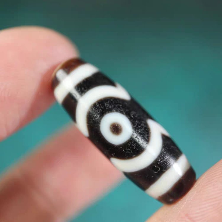 Amulet of Happiness, Honor and Long Life 3 Eye Dzi Bead