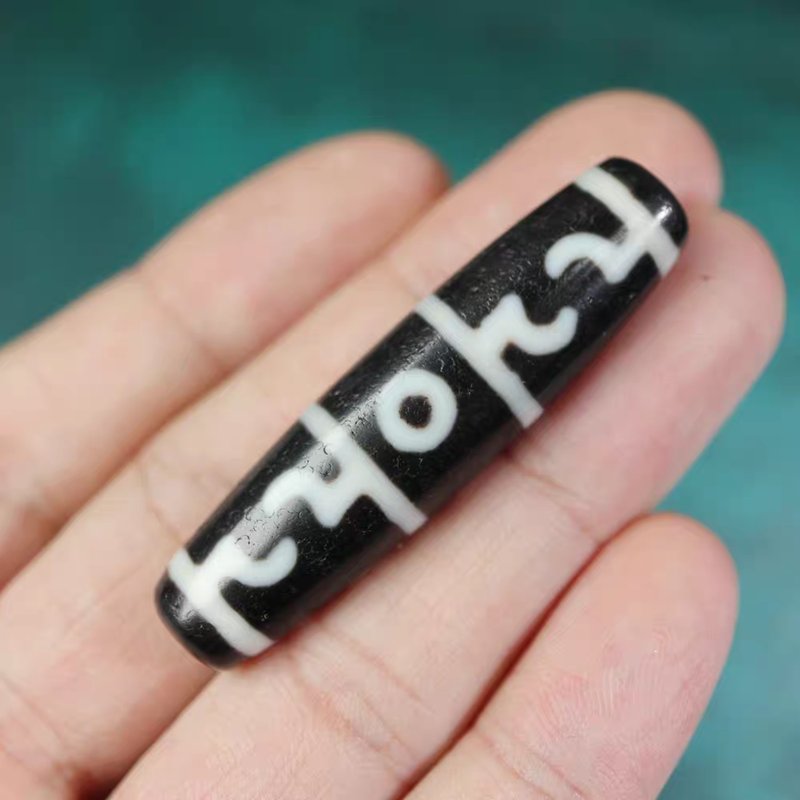 Mastery of Buddhahood Amulet 3 Eye Dzi Bead