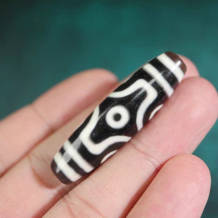Discerning Emptiness Through Form 6 Eye Dzi Bead