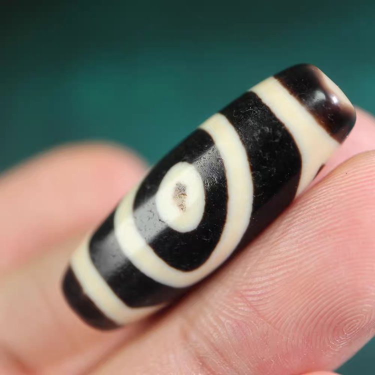Earth-Born 1 Eye Dzi Bead