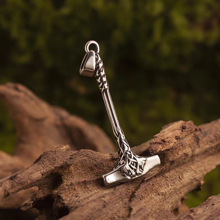 Mjölnir Pendant
