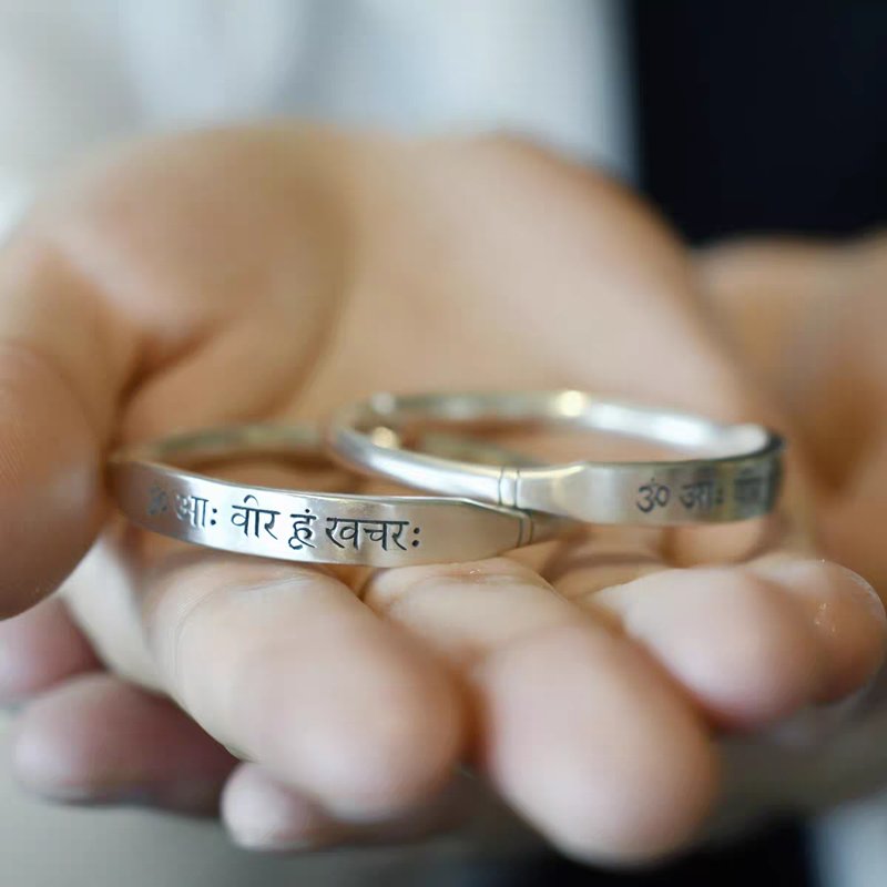 Om Ah Vira Hum Khacharah Buddha Power Bracelet