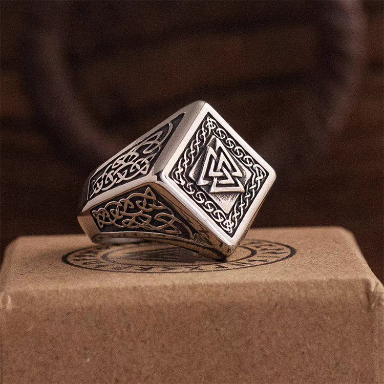 Viking Valknut Ring