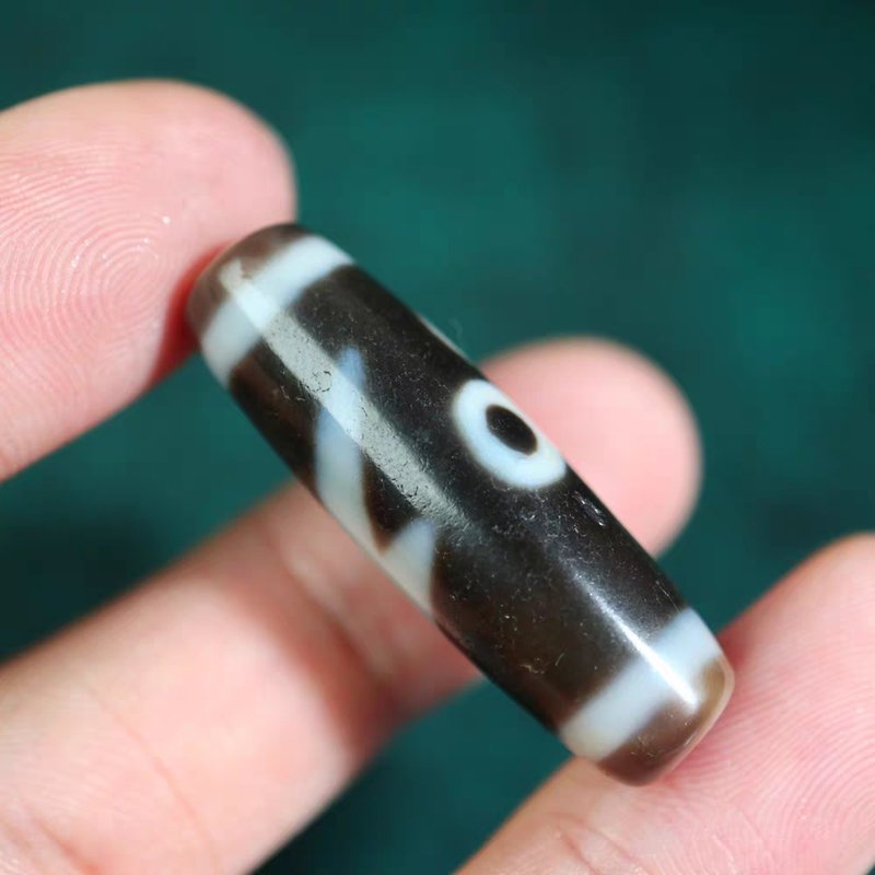 Five Dhyani Buddhas Empowerment Amulet 5 Eye Dzi Bead