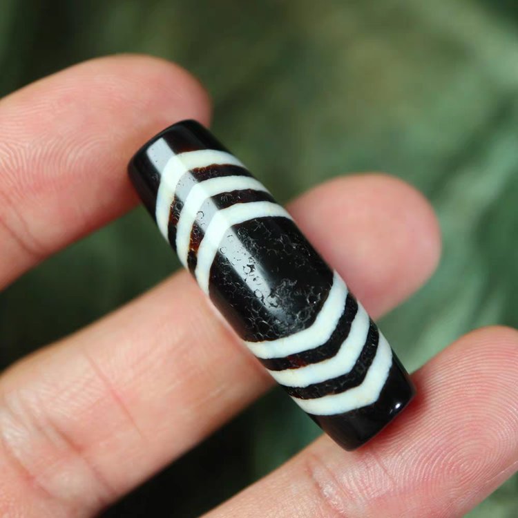 Earthen Healing Chund Dzi Bead