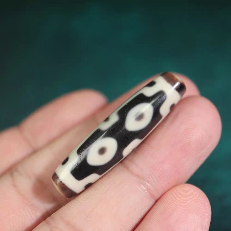 Energies of Skillful Means Talisman 4 Eye Dzi Bead