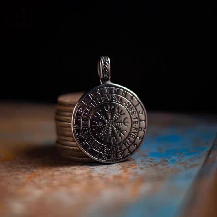 Yggdrasil Tree of Life Jörmungandr World Pendant