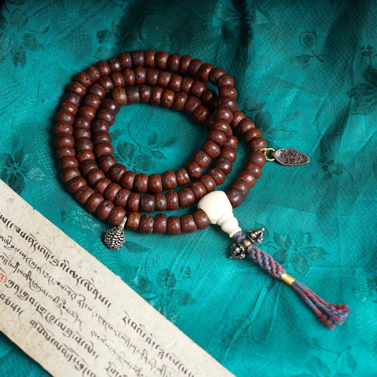 Vintage Tibetan Bodhi Seed Mala Necklace