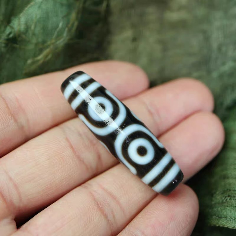 Harmonizing Body, Speech and Mind Amulet 6 Eye Dzi Bead