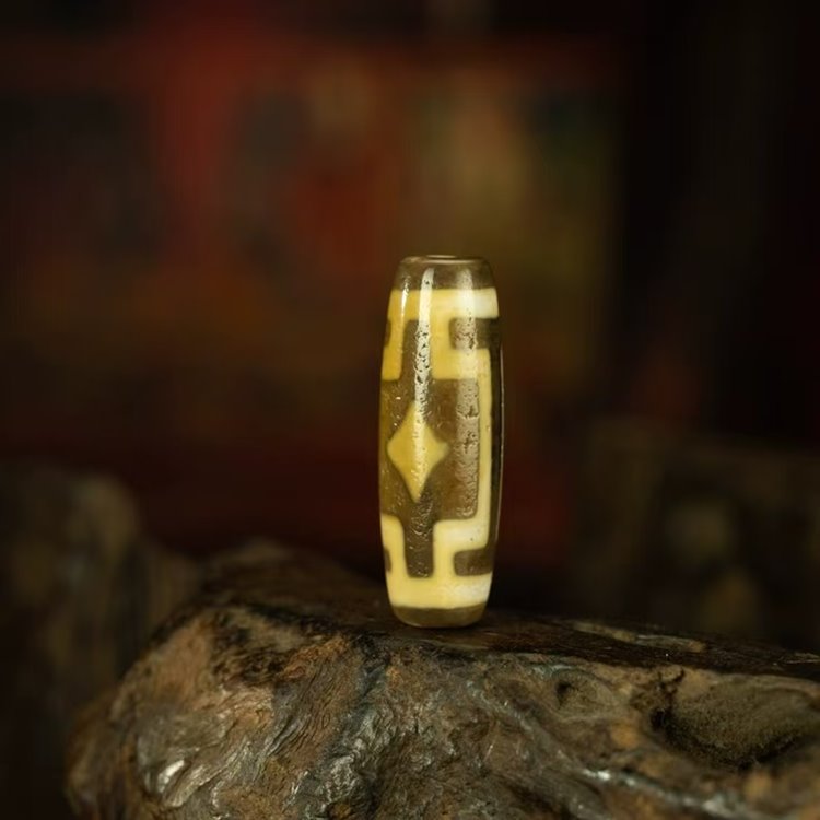 Vintage Tibetan Prayer Wheel Wishing Pendant Dzi Bead