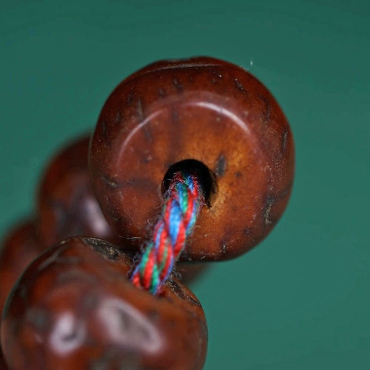 Vintage Tibetan Bodhi Seed Mala Necklace