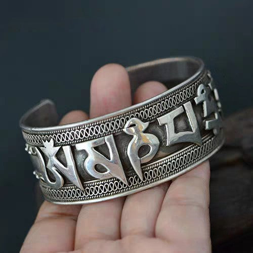Om Mani Padme Hum Silver Nepal Bracelet