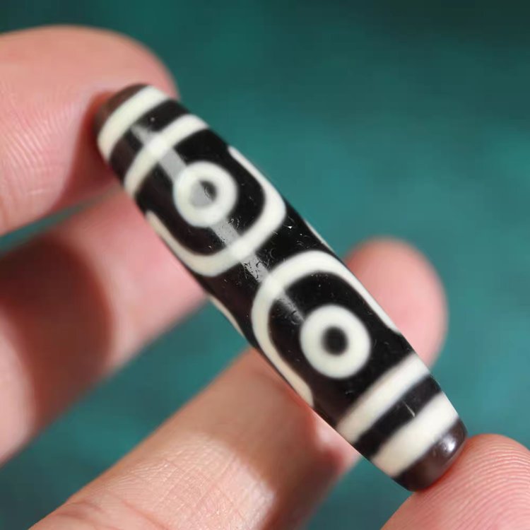 Discerning Emptiness Through Form 6 Eye Dzi Bead