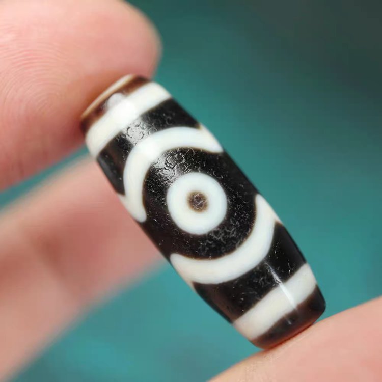 Amulet of Happiness, Honor and Long Life 3 Eye Dzi Bead