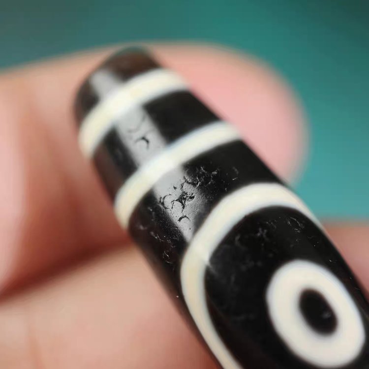 Deep Intuition Amulet 2 Eye Dzi Bead