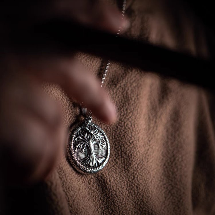 Yggdrasil Tree of Life Jörmungandr World Pendant