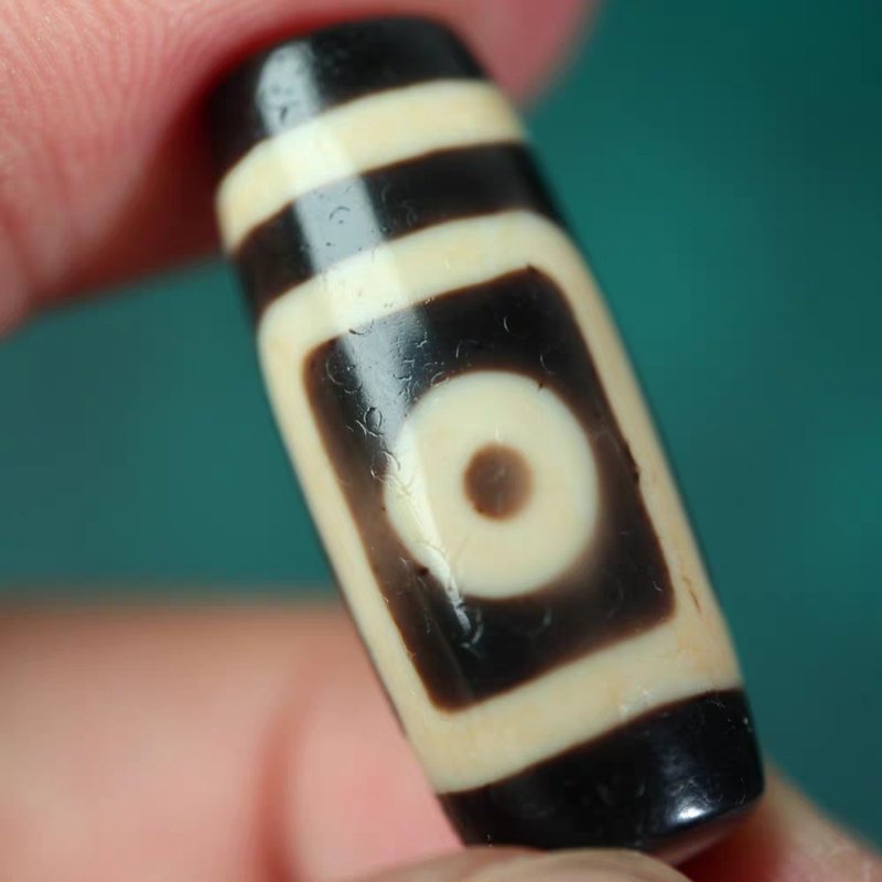 Insightful Refuge of Wisdom Amulet 2 Eye Dzi Bead