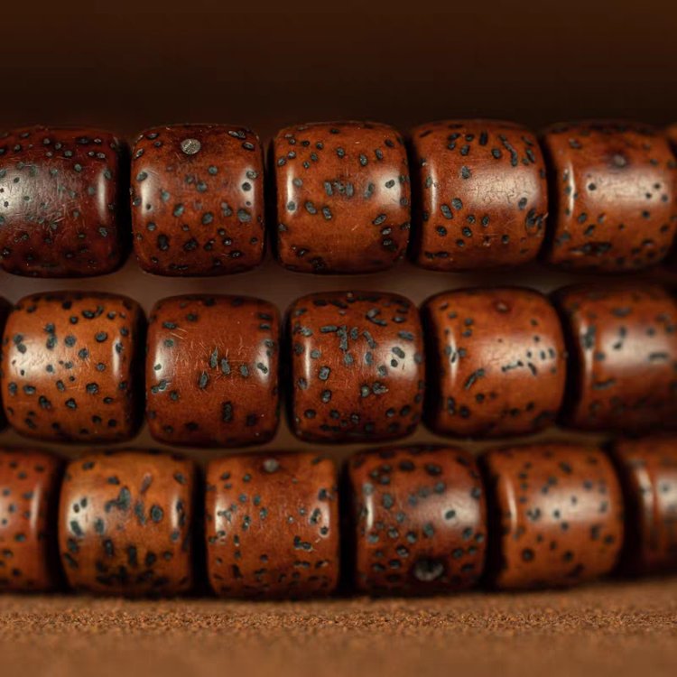 Old Tibetan Star Mood Seed Mala