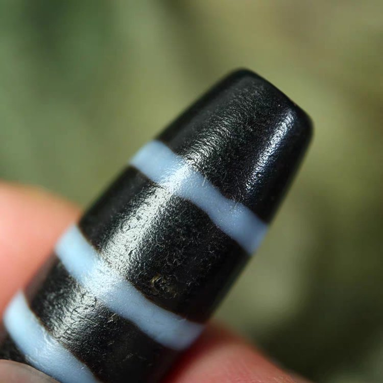 Earthy Vitality Chung Dzi Bead