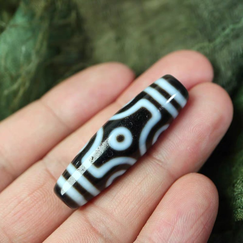 Harmonizing Body, Speech and Mind Amulet 6 Eye Dzi Bead