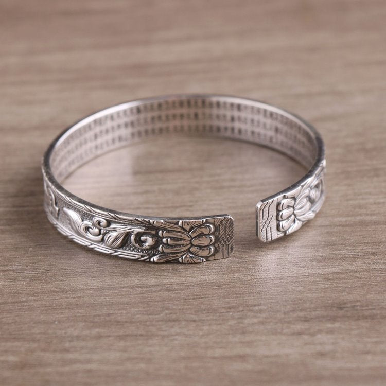 Mens Om Mani Padme Hum Buddha Bracelet