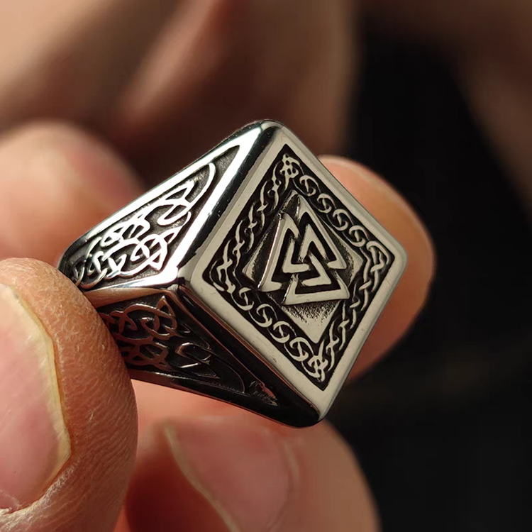 Viking Valknut Ring
