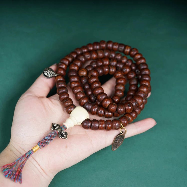 Vintage Tibetan Bodhi Seed Mala Necklace