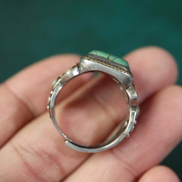 Vintage Tibetan Turquoise Ring
