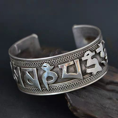 Om Mani Padme Hum Silver Nepal Bracelet