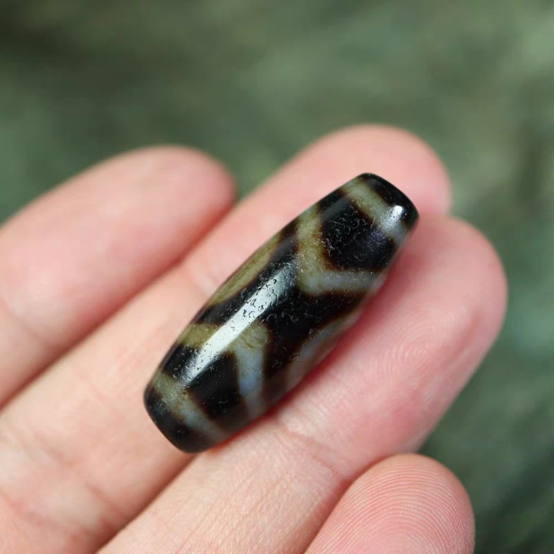 Origin of Intuition Amulet 2 Eye Dzi Bead