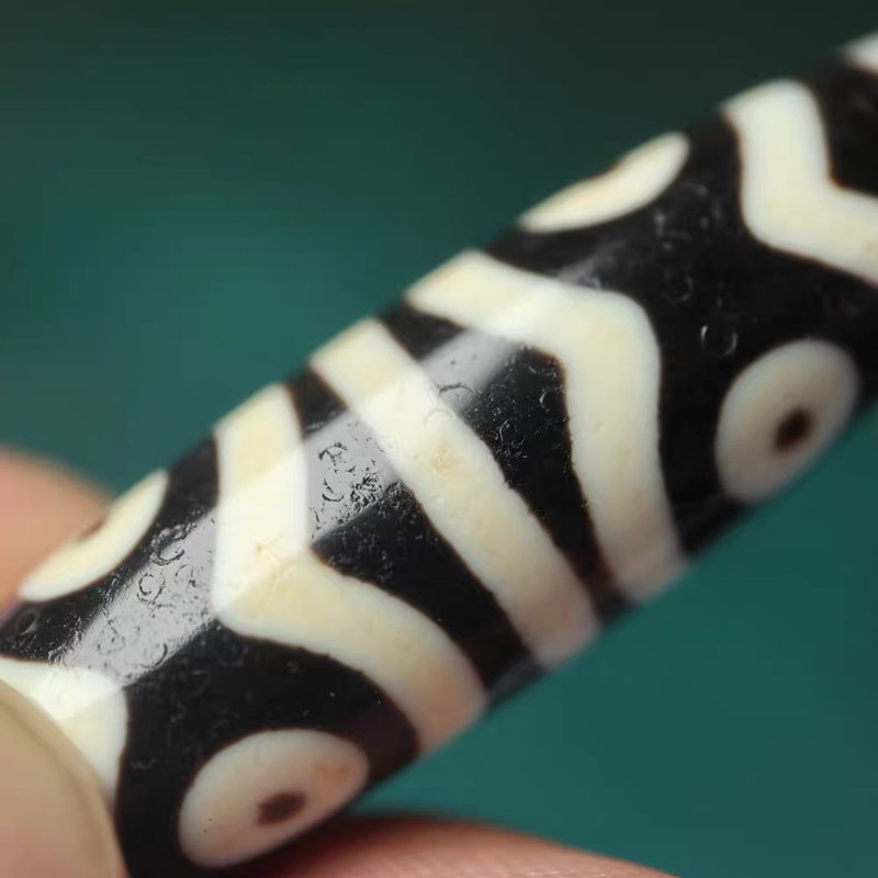 Heavenly Blessings 6 Eye Dzi Bead