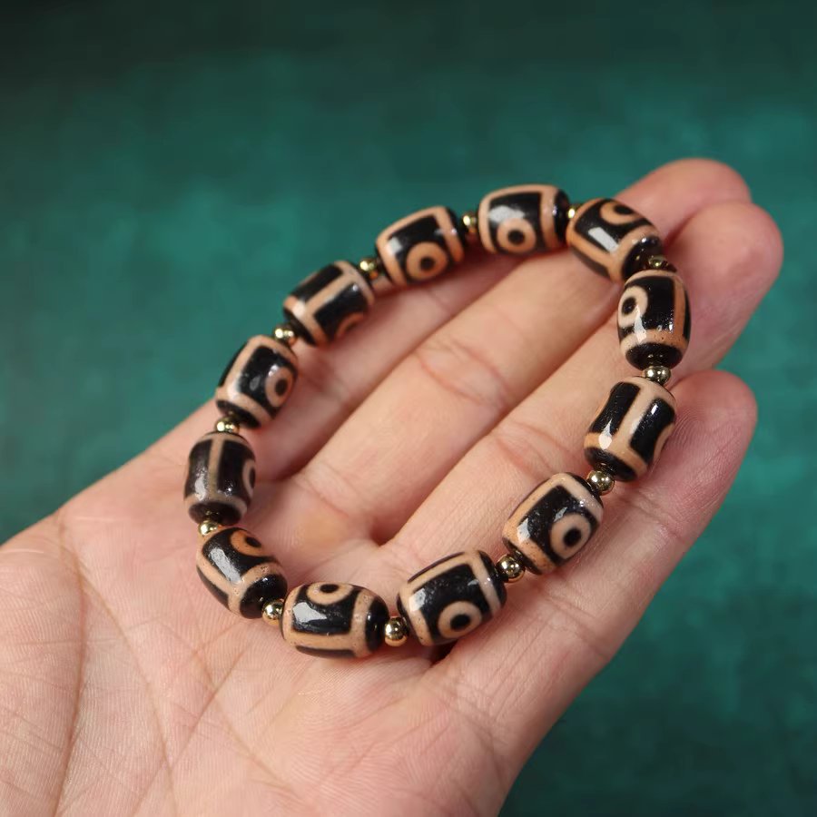 Antique Dzi Tibetan Wrist Mala